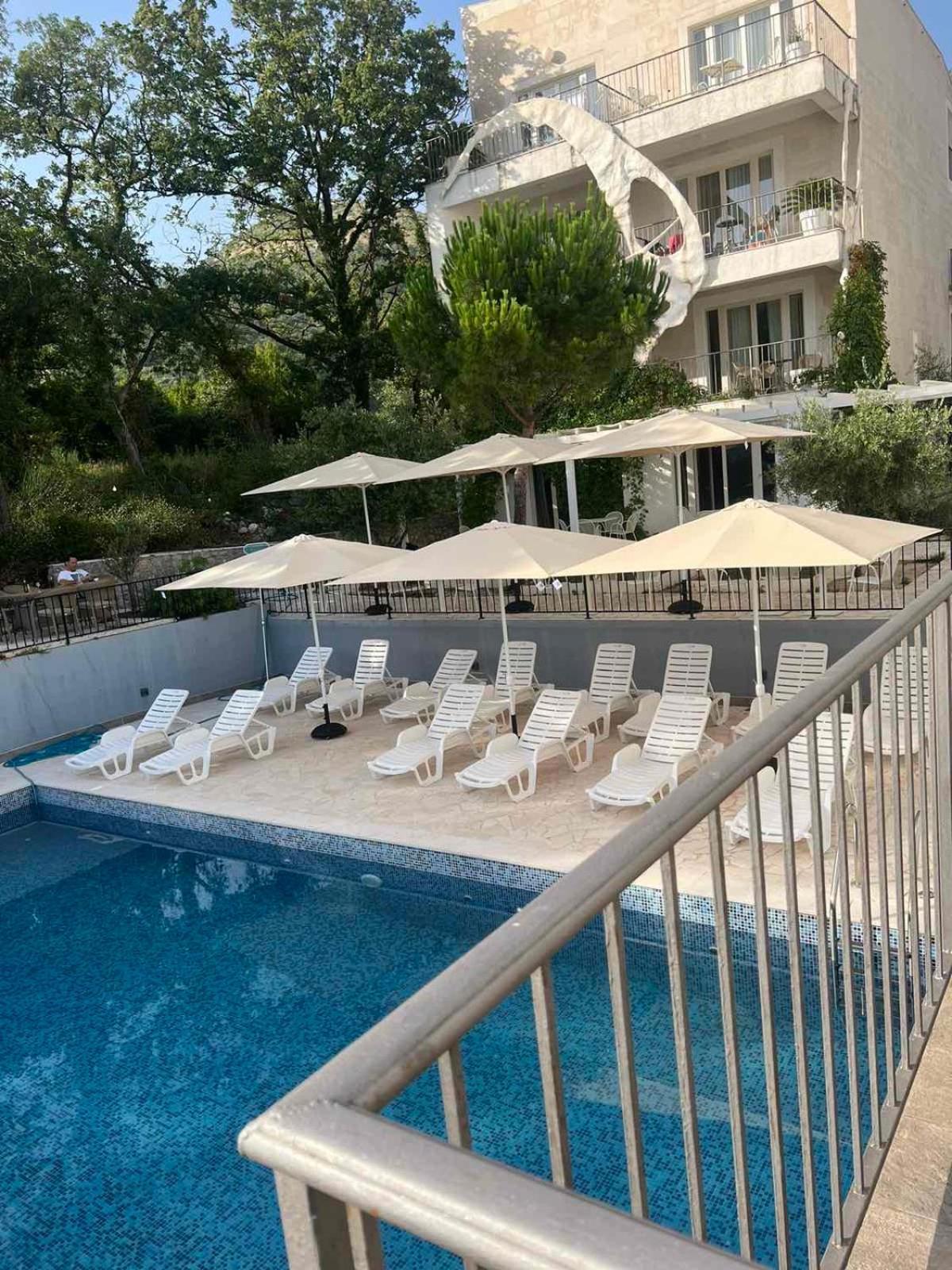 Most Oliva Resort Budva Eksteriør billede