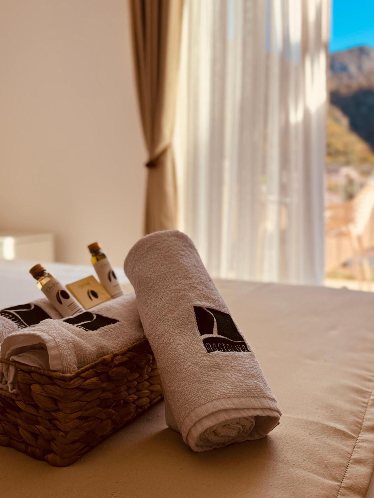 Most Oliva Resort Budva Eksteriør billede